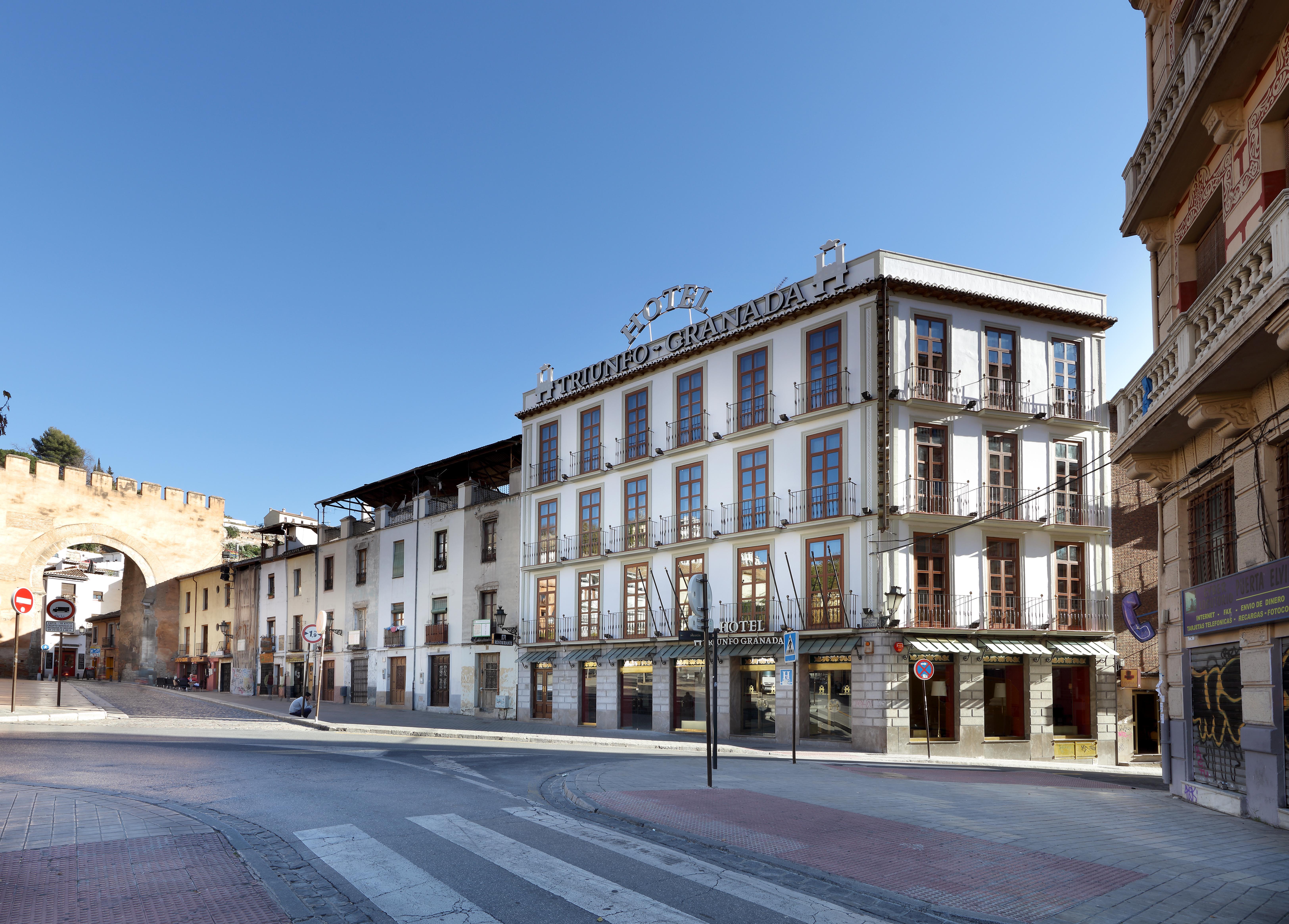 Boutique Hotel Luna Triunfo Granada — Photos 3